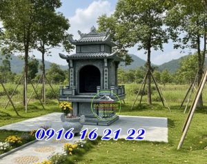Bàn thiên đá thờ thần linh ngoài trời hai mái tại Cao Bằng