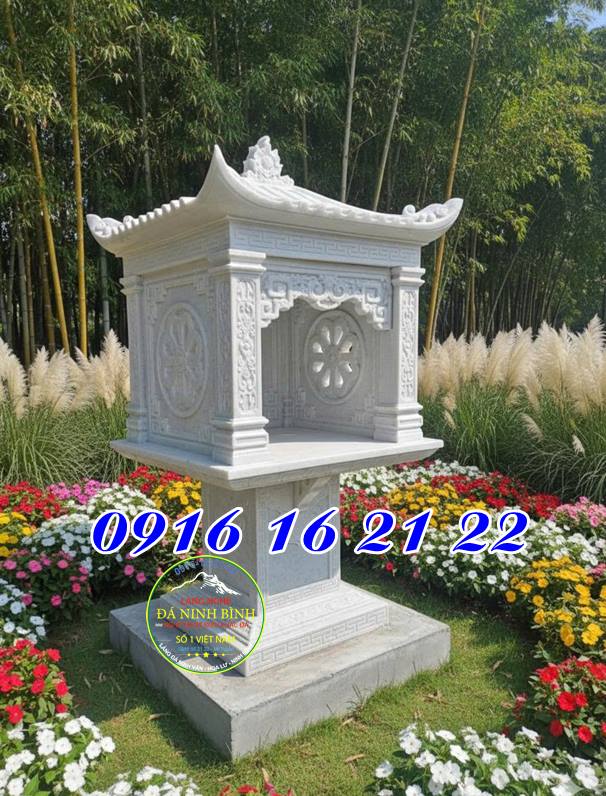 Mẫu cây hương đá trắng thờ thần linh ở Lai Châu