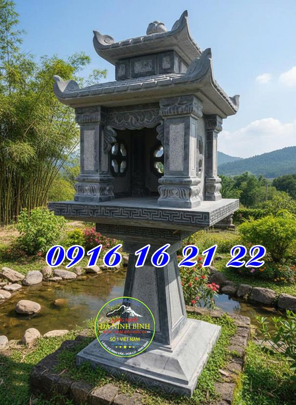 Mẫu cây hương thờ thần linh thổ địa thần rừng bằng đá hai mái ở Hà Giang