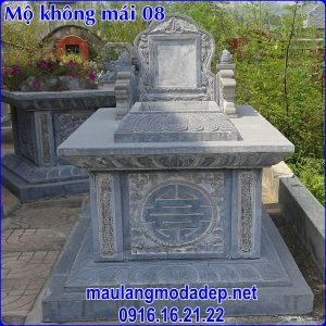 Mẫu mộ không mái bằng đá
