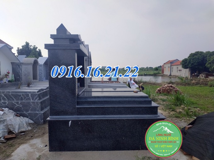 Mộ đá hoa cương có mái che 