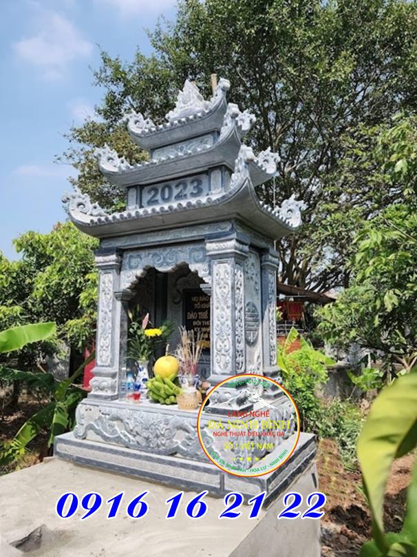 Mẫu miếu thờ thần linh tại Gia Lai bằng đá