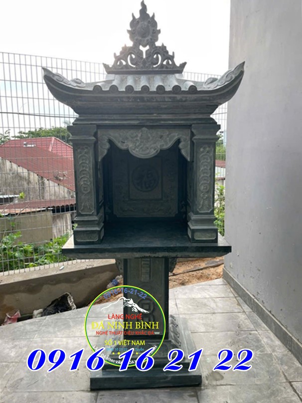 Miếu thờ thần linh tại Gia Lai bằng đá xanh rêu