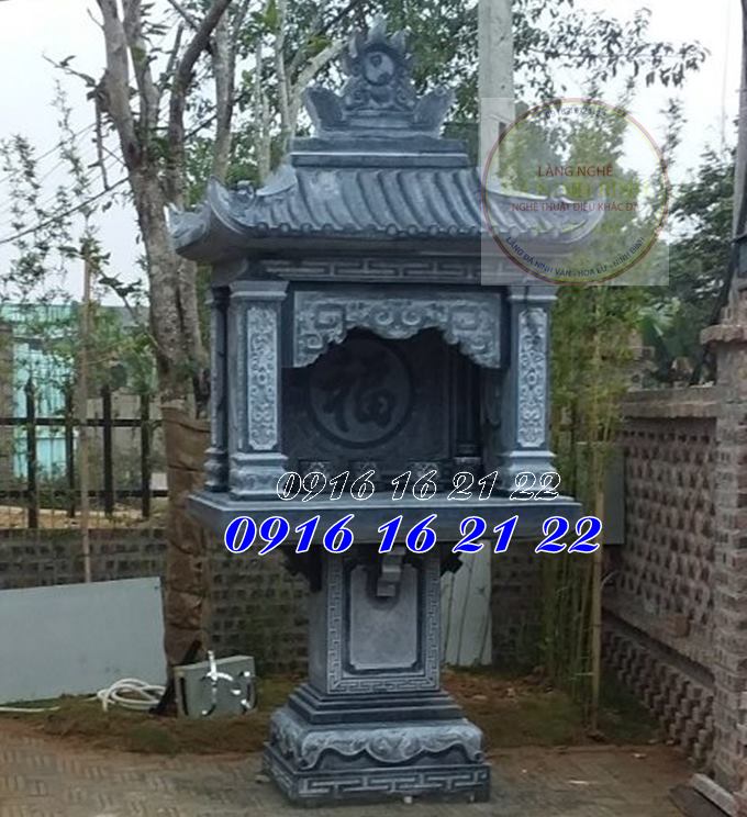 Trang thờ đá thờ thần linh ngoài trời