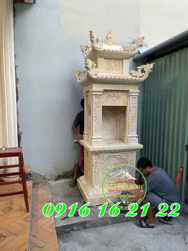 Trang thờ đá vàng tại Sài Gòn hai mái