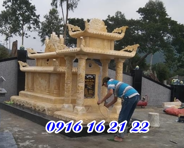 Mẫu mộ hai mái đá vàng đẹp tại Hải Dương bền đẹp theo thời gian tạo sự ấm cúng, sang trọng Mẫu mộ hai mái đá vàng đẹp tại Hải Dương bền đẹp theo thời gian tạo sự ấm cúng, sang trọng
