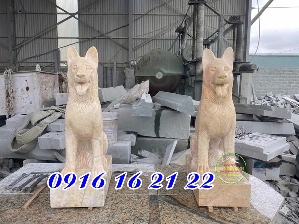 Chó đá phong thủy bằng đá vàng